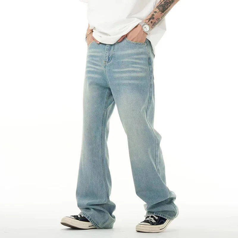 FADED BAGGY JEANS